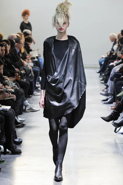 Look 26